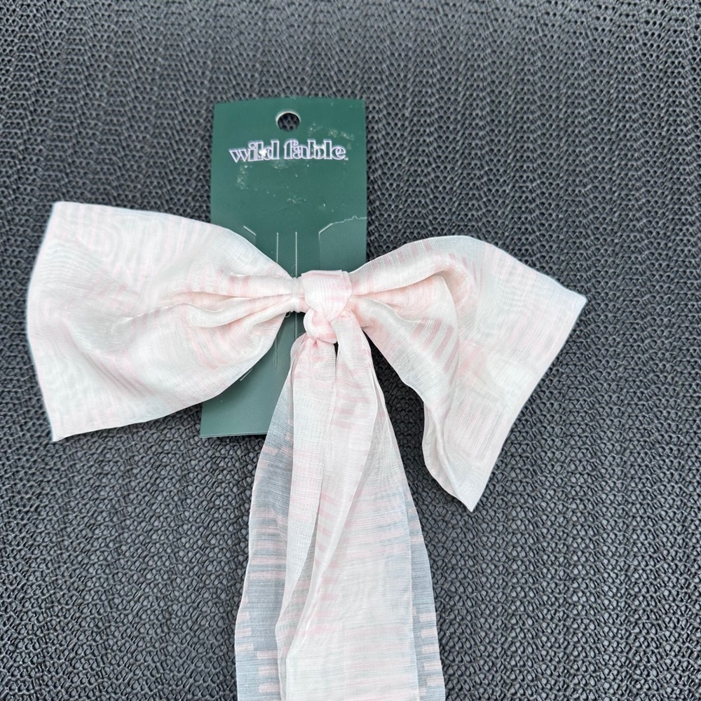Wild Fable Pink Striped Sheer Hair Bow with Long Ribbon Tail NWT 215 15 3754